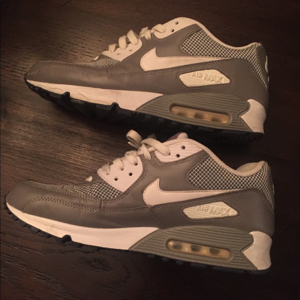 🔥 Nike AirMax 1 90’s very clean 🚨 air max 10.5